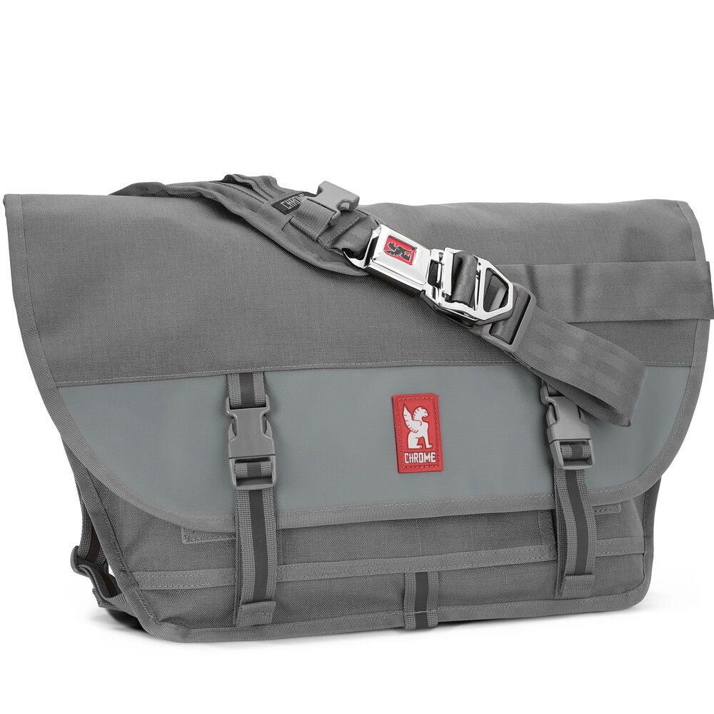 Chrome Industries Citizen Messenger Bag *NWT*